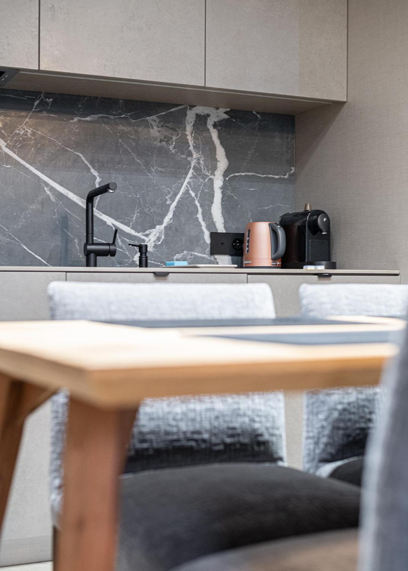 Rentplanet - Apartament Zlota Warszawa Exteriör bild